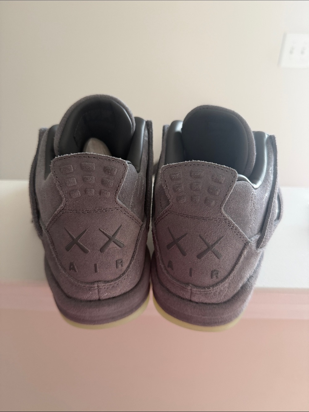 Nike Air Jordan 4 Retro KAWS sneakers - Picture 4 of 4